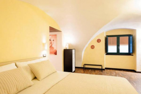 Гостиница Paladin Home  Неаполь